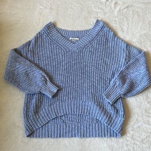 BLUE AMERICAN EAGLE SWEATER
